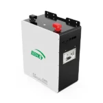 ELECNO 8kWh de pared LiFePO4 vista en ángulo con batería